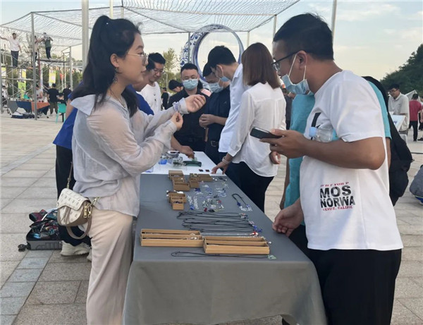 興商貿(mào) 促消費 惠民生！景德鎮(zhèn)這里的夜市很火爆！